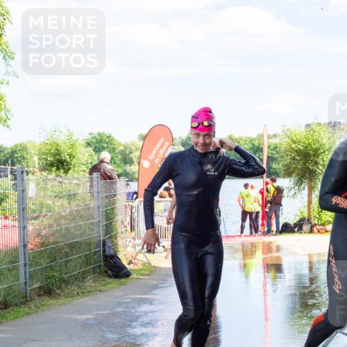 16.06.2024 - 7 Türme Triathlon MichiJ http://msf.ph/oto/6265658 16.06.2024 11:17:48 Schwimmen 28, 151, 165, 227, 237, 240, 242, 618 meine-sportfotos.de