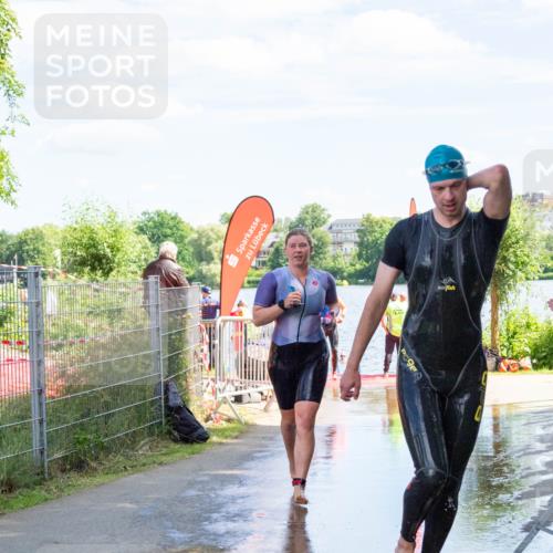 16.06.2024 - 7 Türme Triathlon MichiJ http://msf.ph/oto/6265660 16.06.2024 11:17:49 Schwimmen 28, 151, 165, 227, 237, 240, 242, 618 meine-sportfotos.de