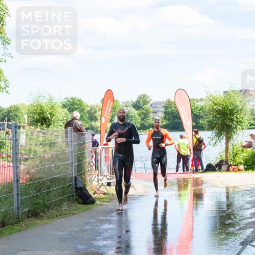 16.06.2024 - 7 Türme Triathlon MichiJ http://msf.ph/oto/6265667 16.06.2024 11:17:53 Schwimmen 28, 151, 227, 237, 240, 618 meine-sportfotos.de