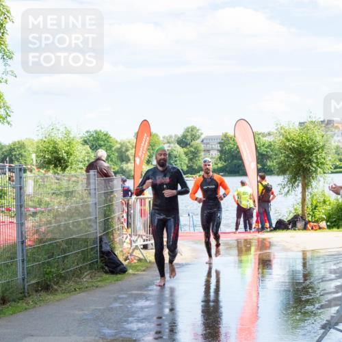 16.06.2024 - 7 Türme Triathlon MichiJ http://msf.ph/oto/6265668 16.06.2024 11:17:53 Schwimmen 28, 151, 227, 237, 240, 618 meine-sportfotos.de