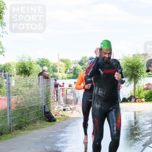 16.06.2024 - 7 Türme Triathlon MichiJ http://msf.ph/oto/6265671 16.06.2024 11:17:55 Schwimmen 28, 151, 227, 240, 618 meine-sportfotos.de