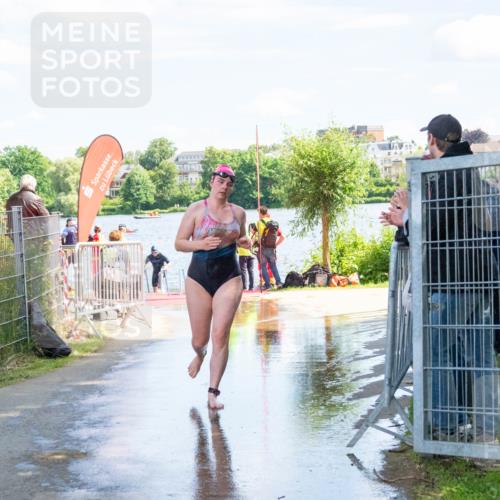 16.06.2024 - 7 Türme Triathlon MichiJ http://msf.ph/oto/6265674 16.06.2024 11:18:12 Schwimmen 151, 240 meine-sportfotos.de