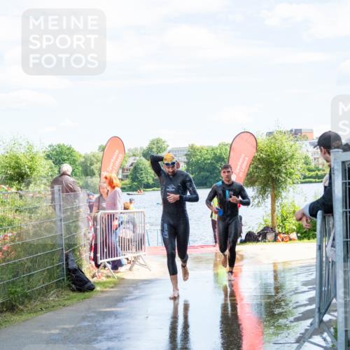 16.06.2024 - 7 Türme Triathlon MichiJ http://msf.ph/oto/6265701 16.06.2024 11:18:30 Schwimmen 11, 151 meine-sportfotos.de
