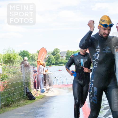 16.06.2024 - 7 Türme Triathlon MichiJ http://msf.ph/oto/6265710 16.06.2024 11:18:32 Schwimmen 11 meine-sportfotos.de