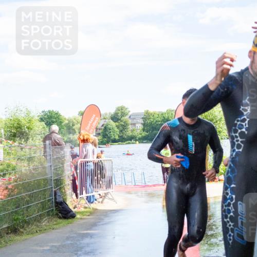 16.06.2024 - 7 Türme Triathlon MichiJ http://msf.ph/oto/6265711 16.06.2024 11:18:32 Schwimmen 11 meine-sportfotos.de