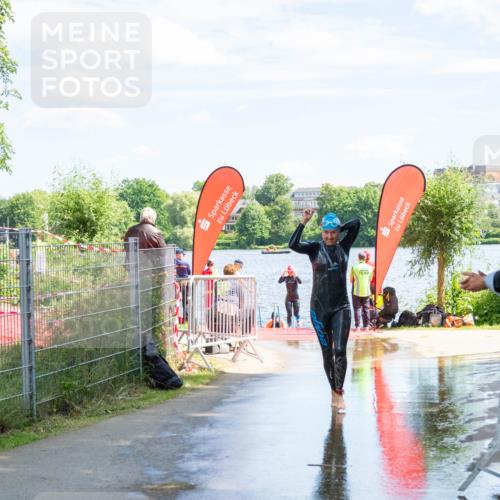 16.06.2024 - 7 Türme Triathlon MichiJ http://msf.ph/oto/6265727 16.06.2024 11:19:04 Schwimmen 11, 36, 156, 189, 216, 232, 262, 268, 615 meine-sportfotos.de