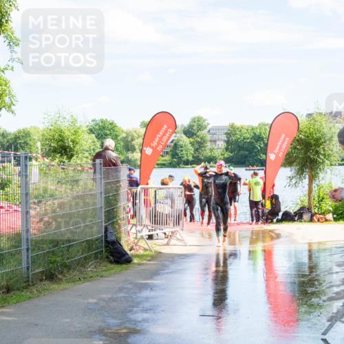 16.06.2024 - 7 Türme Triathlon MichiJ http://msf.ph/oto/6265739 16.06.2024 11:19:12 Schwimmen 11, 36, 156, 189, 216, 232, 262, 268, 615 meine-sportfotos.de
