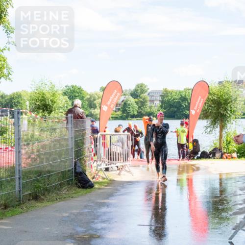 16.06.2024 - 7 Türme Triathlon MichiJ http://msf.ph/oto/6265741 16.06.2024 11:19:13 Schwimmen 11, 36, 41, 156, 189, 216, 232, 262, 268, 615 meine-sportfotos.de