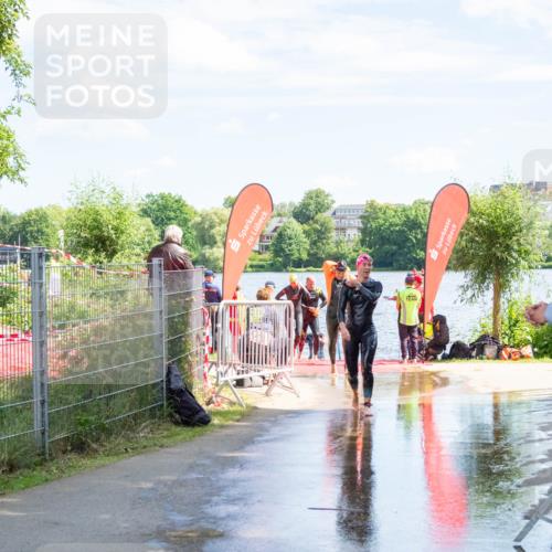 16.06.2024 - 7 Türme Triathlon MichiJ http://msf.ph/oto/6265742 16.06.2024 11:19:13 Schwimmen 11, 36, 41, 156, 189, 216, 232, 262, 268, 615 meine-sportfotos.de