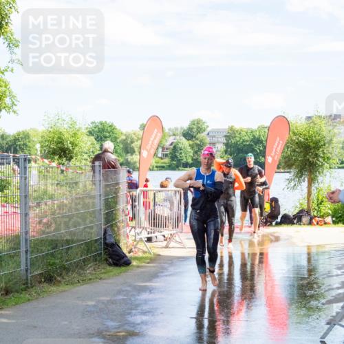 16.06.2024 - 7 Türme Triathlon MichiJ http://msf.ph/oto/6265746 16.06.2024 11:19:15 Schwimmen 11, 36, 41, 156, 189, 204, 216, 221, 232, 262, 268, 615 meine-sportfotos.de