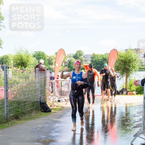 16.06.2024 - 7 Türme Triathlon MichiJ http://msf.ph/oto/6265747 16.06.2024 11:19:16 Schwimmen 36, 41, 156, 189, 204, 216, 221, 232, 262, 268, 615 meine-sportfotos.de