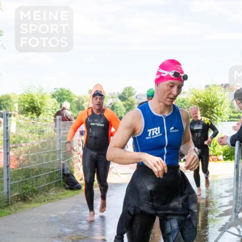 16.06.2024 - 7 Türme Triathlon MichiJ http://msf.ph/oto/6265754 16.06.2024 11:19:19 Schwimmen 36, 41, 156, 189, 204, 216, 221, 232, 262, 268, 615 meine-sportfotos.de