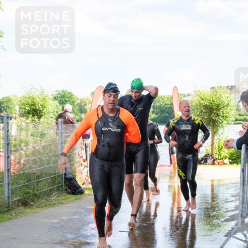 16.06.2024 - 7 Türme Triathlon MichiJ http://msf.ph/oto/6265755 16.06.2024 11:19:20 Schwimmen 36, 41, 156, 189, 204, 216, 221, 232, 262, 268, 615 meine-sportfotos.de