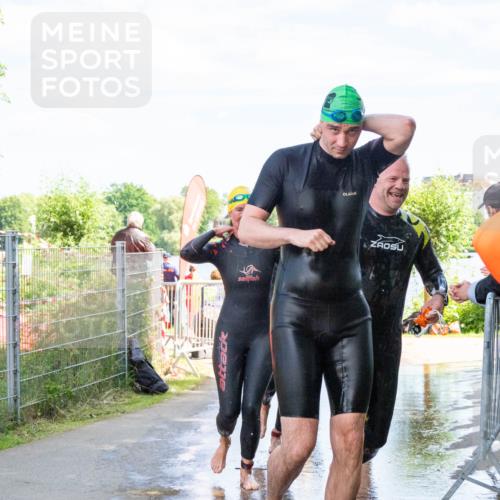 16.06.2024 - 7 Türme Triathlon MichiJ http://msf.ph/oto/6265760 16.06.2024 11:19:21 Schwimmen 36, 41, 156, 189, 204, 216, 221, 232, 262, 268, 615 meine-sportfotos.de