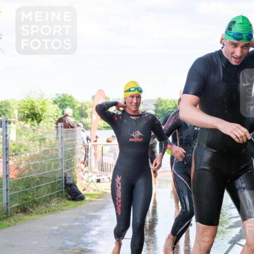 16.06.2024 - 7 Türme Triathlon MichiJ http://msf.ph/oto/6265761 16.06.2024 11:19:22 Schwimmen 36, 41, 156, 189, 204, 216, 221, 232, 262, 268, 615 meine-sportfotos.de