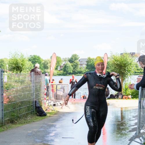 16.06.2024 - 7 Türme Triathlon MichiJ http://msf.ph/oto/6265770 16.06.2024 11:19:25 Schwimmen 41, 156, 189, 204, 216, 221, 232, 262, 615 meine-sportfotos.de