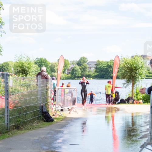 16.06.2024 - 7 Türme Triathlon MichiJ http://msf.ph/oto/6265772 16.06.2024 11:19:26 Schwimmen 41, 156, 189, 204, 216, 221, 232, 262 meine-sportfotos.de