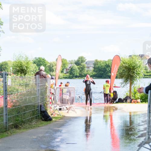 16.06.2024 - 7 Türme Triathlon MichiJ http://msf.ph/oto/6265774 16.06.2024 11:19:27 Schwimmen 41, 156, 189, 204, 221, 232, 262 meine-sportfotos.de