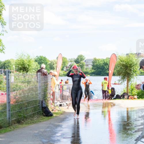16.06.2024 - 7 Türme Triathlon MichiJ http://msf.ph/oto/6265781 16.06.2024 11:19:30 Schwimmen 25, 41, 189, 204, 221, 232, 262 meine-sportfotos.de