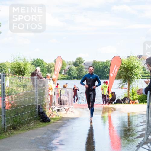 16.06.2024 - 7 Türme Triathlon MichiJ http://msf.ph/oto/6265801 16.06.2024 11:19:39 Schwimmen 25, 41, 154, 167, 189, 204, 221, 232 meine-sportfotos.de