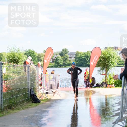 16.06.2024 - 7 Türme Triathlon MichiJ http://msf.ph/oto/6265813 16.06.2024 11:19:43 Schwimmen 25, 41, 154, 167, 189, 204, 221 meine-sportfotos.de