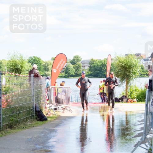 16.06.2024 - 7 Türme Triathlon MichiJ http://msf.ph/oto/6265842 16.06.2024 11:19:55 Schwimmen 25, 41, 154, 167, 204, 212, 221 meine-sportfotos.de