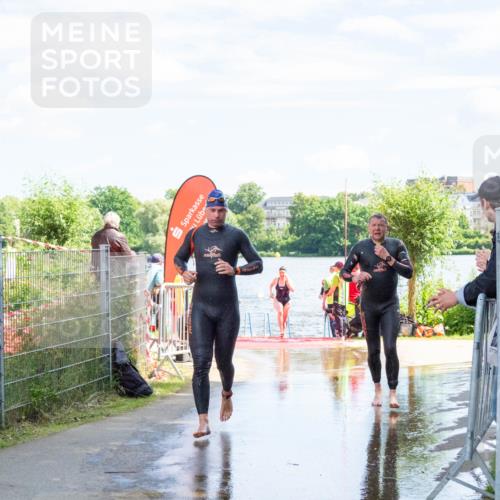 16.06.2024 - 7 Türme Triathlon MichiJ http://msf.ph/oto/6265849 16.06.2024 11:19:57 Schwimmen 25, 41, 46, 154, 167, 204, 212, 221 meine-sportfotos.de
