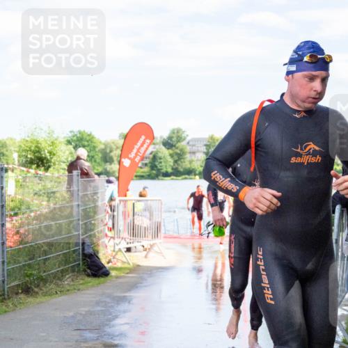 16.06.2024 - 7 Türme Triathlon MichiJ http://msf.ph/oto/6265857 16.06.2024 11:19:59 Schwimmen 25, 41, 46, 94, 154, 167, 204, 212, 221 meine-sportfotos.de