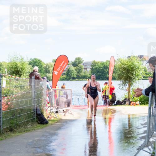 16.06.2024 - 7 Türme Triathlon MichiJ http://msf.ph/oto/6265861 16.06.2024 11:20:01 Schwimmen 25, 46, 94, 154, 167, 204, 212, 221 meine-sportfotos.de