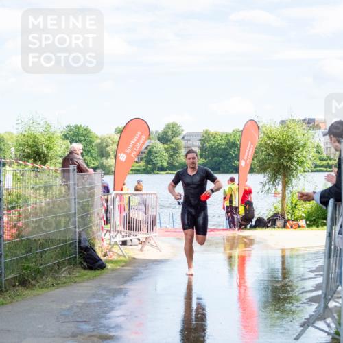 16.06.2024 - 7 Türme Triathlon MichiJ http://msf.ph/oto/6265870 16.06.2024 11:20:04 Schwimmen 25, 46, 94, 154, 167, 212, 284 meine-sportfotos.de