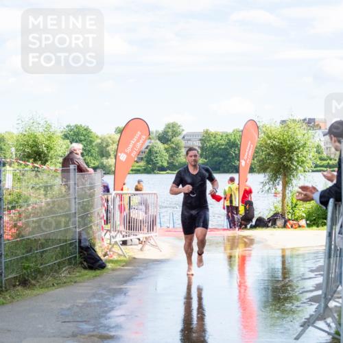 16.06.2024 - 7 Türme Triathlon MichiJ http://msf.ph/oto/6265871 16.06.2024 11:20:04 Schwimmen 25, 46, 94, 154, 167, 212, 284 meine-sportfotos.de