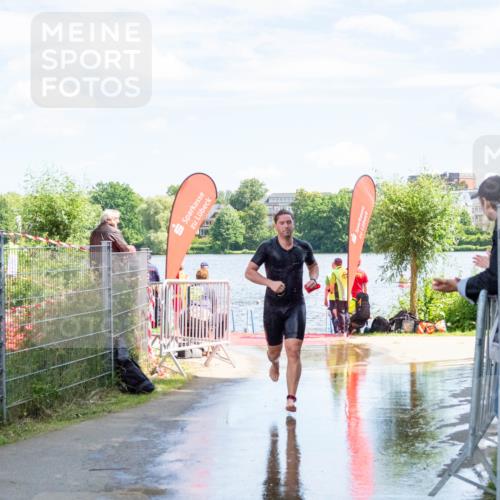 16.06.2024 - 7 Türme Triathlon MichiJ http://msf.ph/oto/6265872 16.06.2024 11:20:04 Schwimmen 25, 46, 94, 154, 167, 212, 284 meine-sportfotos.de