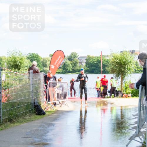16.06.2024 - 7 Türme Triathlon MichiJ http://msf.ph/oto/6265885 16.06.2024 11:20:10 Schwimmen 25, 46, 94, 154, 167, 212, 284, 611 meine-sportfotos.de