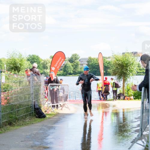 16.06.2024 - 7 Türme Triathlon MichiJ http://msf.ph/oto/6265888 16.06.2024 11:20:12 Schwimmen 25, 46, 94, 154, 167, 212, 284, 611 meine-sportfotos.de