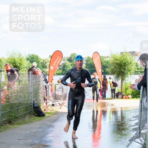 16.06.2024 - 7 Türme Triathlon MichiJ http://msf.ph/oto/6265891 16.06.2024 11:20:14 Schwimmen 25, 46, 94, 154, 167, 212, 284, 611 meine-sportfotos.de