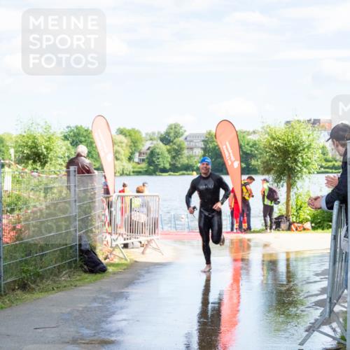 16.06.2024 - 7 Türme Triathlon MichiJ http://msf.ph/oto/6265901 16.06.2024 11:20:19 Schwimmen 46, 94, 176, 179, 212, 284, 611 meine-sportfotos.de