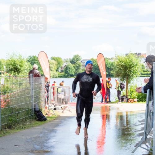 16.06.2024 - 7 Türme Triathlon MichiJ http://msf.ph/oto/6265904 16.06.2024 11:20:20 Schwimmen 46, 94, 176, 179, 212, 284, 611 meine-sportfotos.de