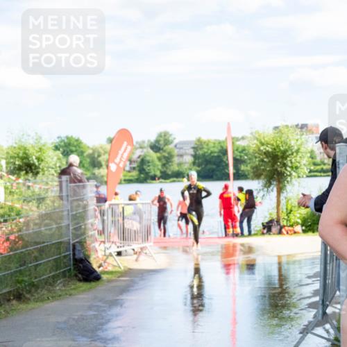 16.06.2024 - 7 Türme Triathlon MichiJ http://msf.ph/oto/6265935 16.06.2024 11:20:44 Schwimmen 29, 46, 94, 149, 176, 179, 222, 243, 284, 611 meine-sportfotos.de