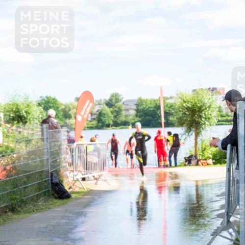 16.06.2024 - 7 Türme Triathlon MichiJ http://msf.ph/oto/6265936 16.06.2024 11:20:44 Schwimmen 29, 46, 94, 149, 176, 179, 222, 243, 284, 611 meine-sportfotos.de