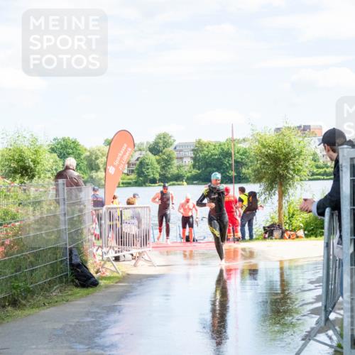 16.06.2024 - 7 Türme Triathlon MichiJ http://msf.ph/oto/6265937 16.06.2024 11:20:44 Schwimmen 29, 46, 94, 149, 176, 179, 222, 243, 284, 611 meine-sportfotos.de