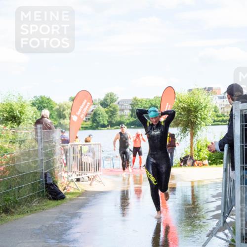 16.06.2024 - 7 Türme Triathlon MichiJ http://msf.ph/oto/6265944 16.06.2024 11:20:46 Schwimmen 29, 94, 149, 176, 179, 222, 243, 284, 611 meine-sportfotos.de
