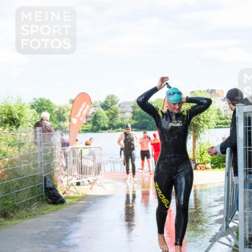 16.06.2024 - 7 Türme Triathlon MichiJ http://msf.ph/oto/6265947 16.06.2024 11:20:47 Schwimmen 29, 149, 176, 179, 222, 243, 284, 611 meine-sportfotos.de
