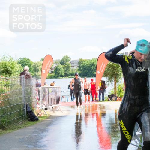16.06.2024 - 7 Türme Triathlon MichiJ http://msf.ph/oto/6265948 16.06.2024 11:20:48 Schwimmen 29, 149, 176, 179, 222, 243, 284, 611 meine-sportfotos.de
