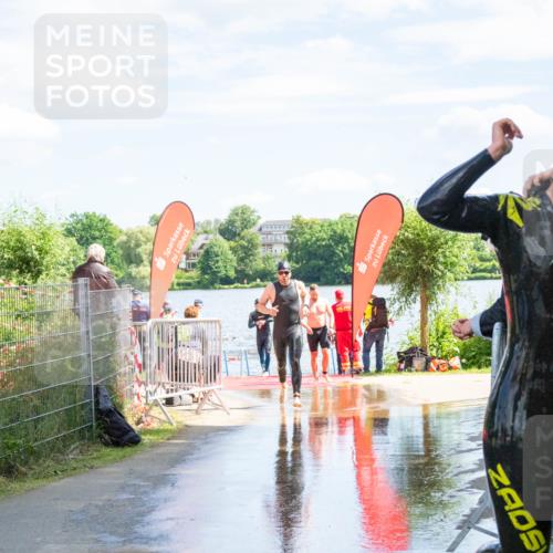 16.06.2024 - 7 Türme Triathlon MichiJ http://msf.ph/oto/6265949 16.06.2024 11:20:48 Schwimmen 29, 149, 176, 179, 222, 243, 284, 611 meine-sportfotos.de