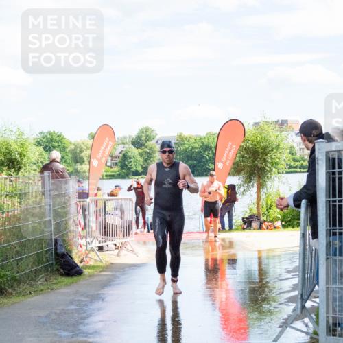 16.06.2024 - 7 Türme Triathlon MichiJ http://msf.ph/oto/6265955 16.06.2024 11:20:50 Schwimmen 29, 149, 176, 179, 222, 243, 284, 611 meine-sportfotos.de