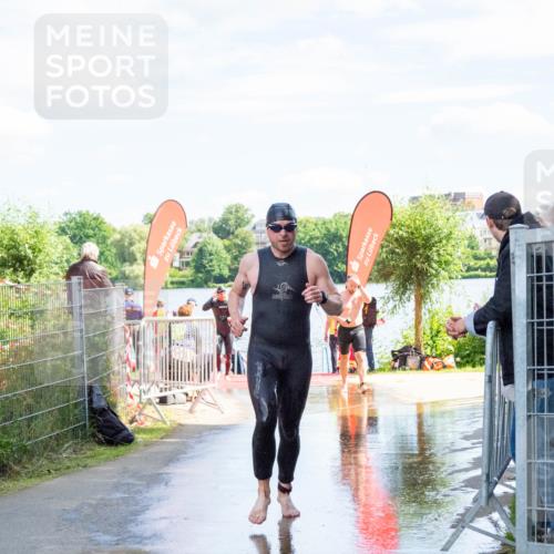 16.06.2024 - 7 Türme Triathlon MichiJ http://msf.ph/oto/6265956 16.06.2024 11:20:51 Schwimmen 29, 149, 176, 179, 222, 243, 284, 611 meine-sportfotos.de