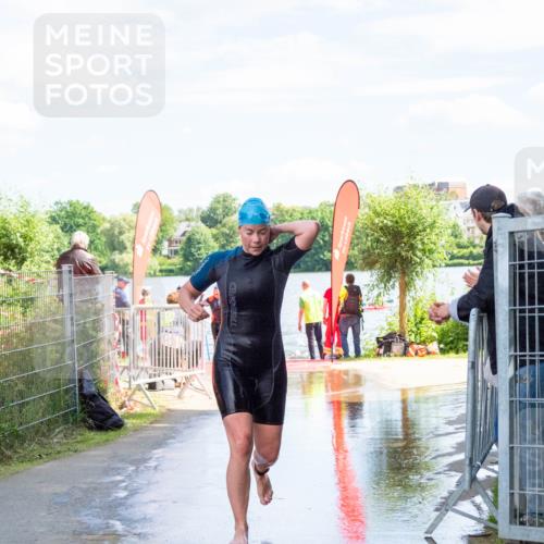 16.06.2024 - 7 Türme Triathlon MichiJ http://msf.ph/oto/6265977 16.06.2024 11:21:02 Schwimmen 29, 149, 176, 179, 187, 222, 243, 278 meine-sportfotos.de