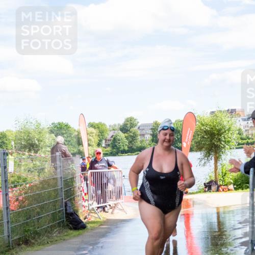 16.06.2024 - 7 Türme Triathlon MichiJ http://msf.ph/oto/6266011 16.06.2024 11:21:25 Schwimmen 18, 149, 187, 234, 239, 278 meine-sportfotos.de