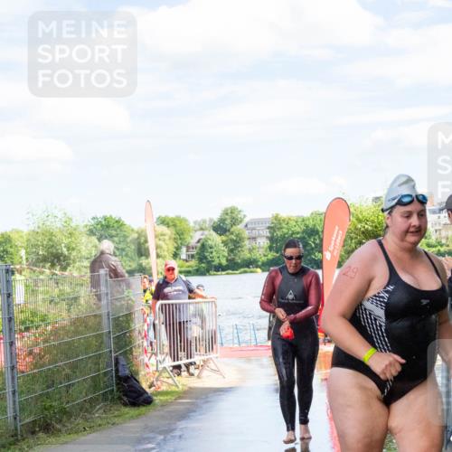 16.06.2024 - 7 Türme Triathlon MichiJ http://msf.ph/oto/6266012 16.06.2024 11:21:25 Schwimmen 18, 149, 187, 234, 239, 278 meine-sportfotos.de