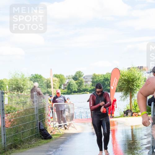 16.06.2024 - 7 Türme Triathlon MichiJ http://msf.ph/oto/6266014 16.06.2024 11:21:25 Schwimmen 18, 149, 187, 234, 239, 278 meine-sportfotos.de